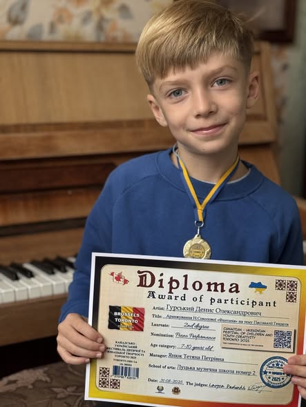 Надзвичайно плідно та успішно розпочався новий навчальний рік для наших маленьких учнів! Надзвичайно плідно та успішно розпочався новий навчальний рік для наших маленьких учнів!